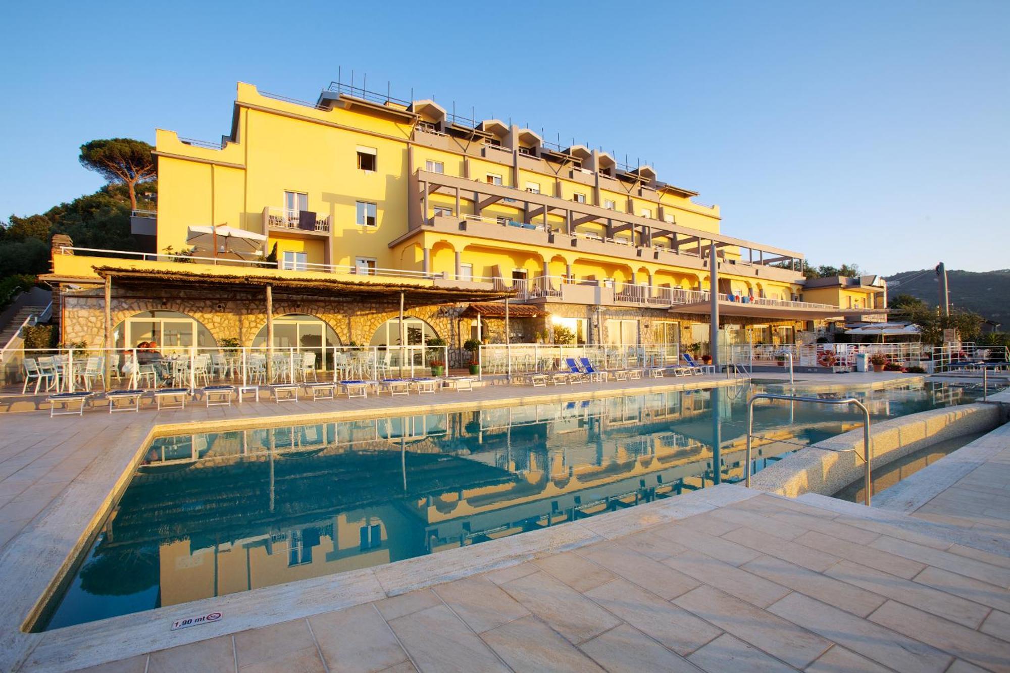 Art Hotel Gran Paradiso Sorrento Kültér fotó